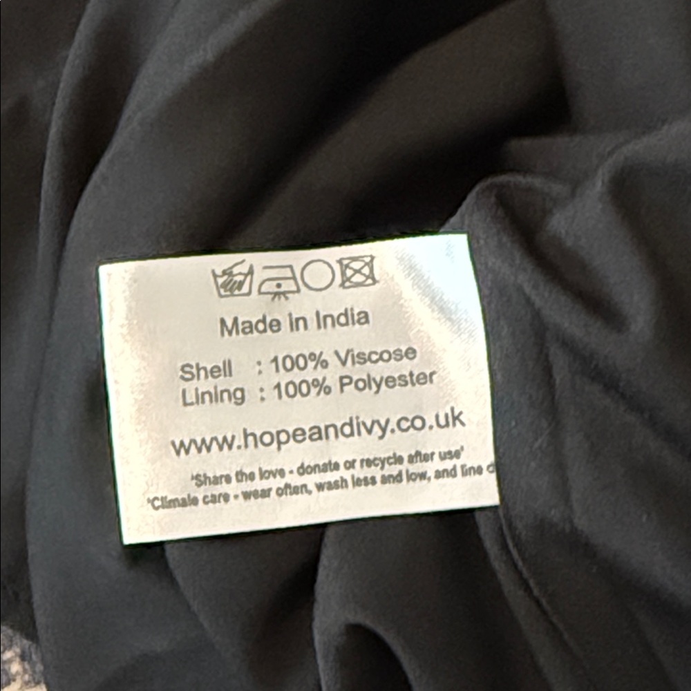 Hope & Ivy India Blouson Sleeve Skater Dress - Picture 8 of 10